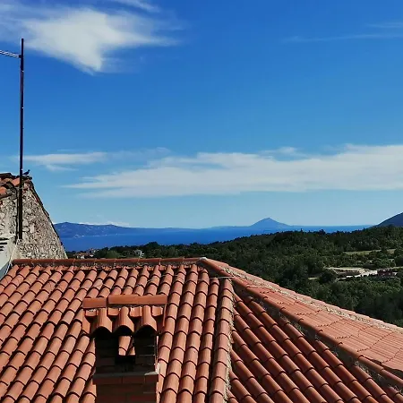 Branko With Terrace, Old Town Labin Apartment