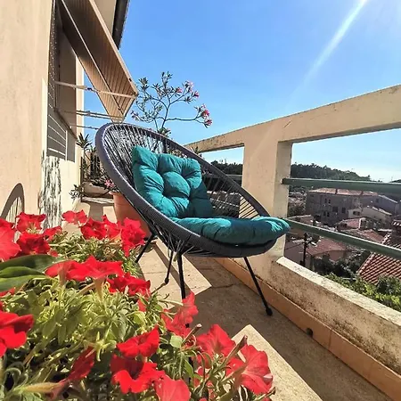 Apartment Branko With Terrace, Old Town Labin Labin (Istria)