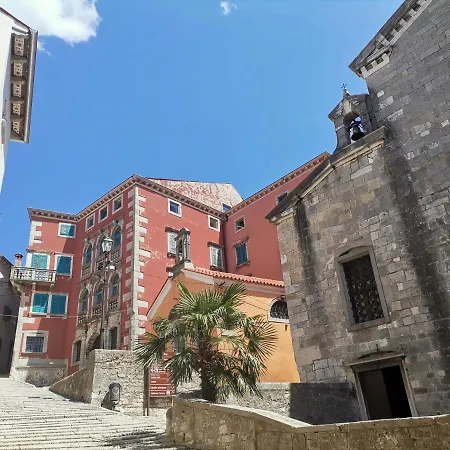 Apartment Branko With Terrace, Old Town Labin Labin (Istria)